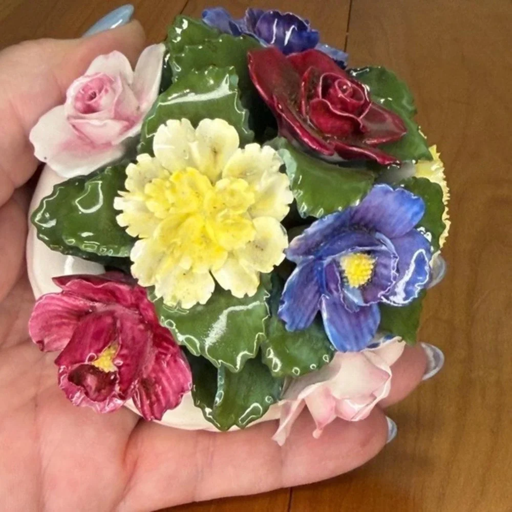 Aynsley Bone China Floral Bouquet – England Roses Pansies Carnations 3.5